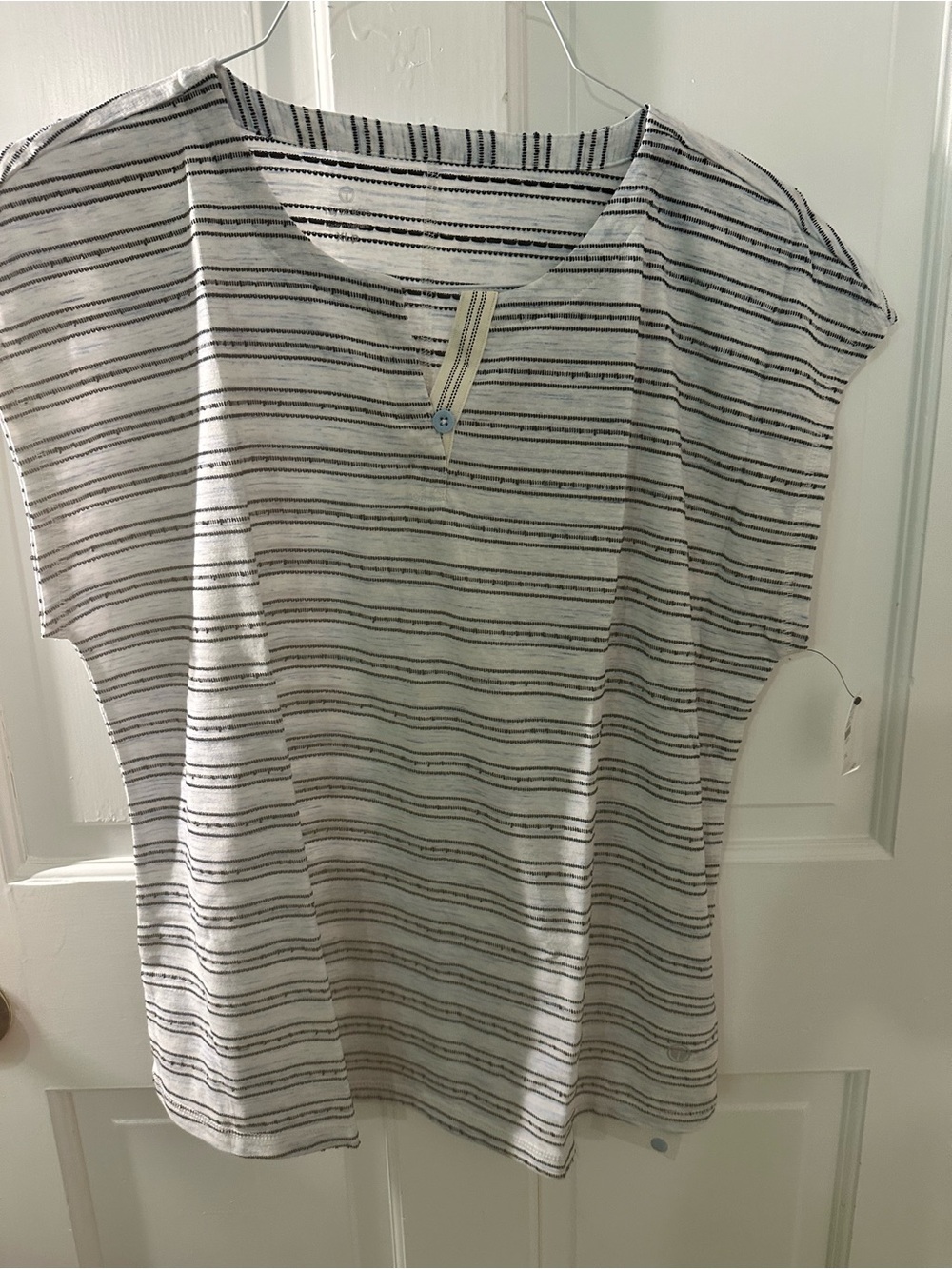 T by Talbots top - White & Blue